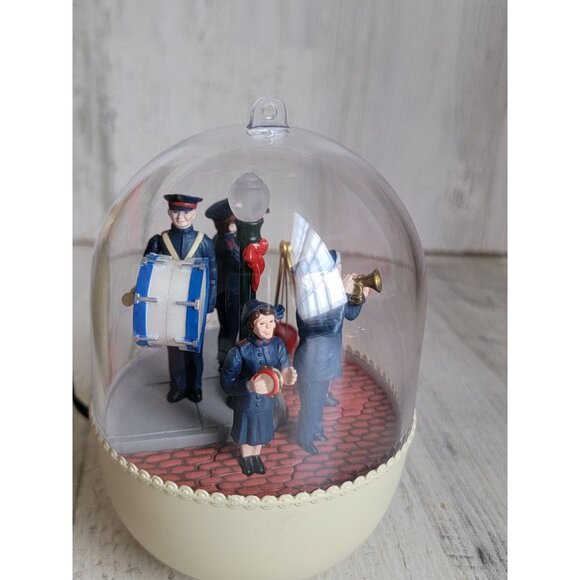 Hallmark vintage Salvation Army band magic ornament Xmas - Picture 2 of 7